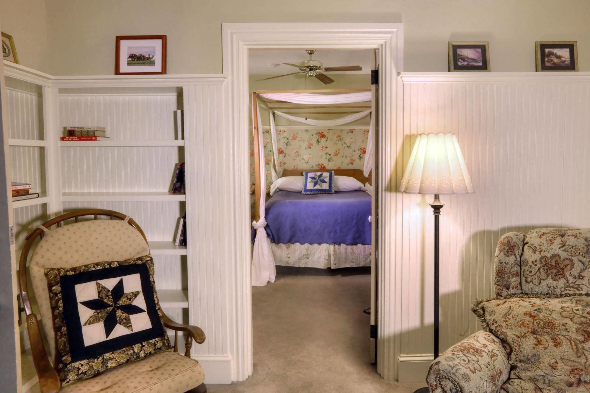 Apple Bin Inn Willow Street Bagian luar foto
