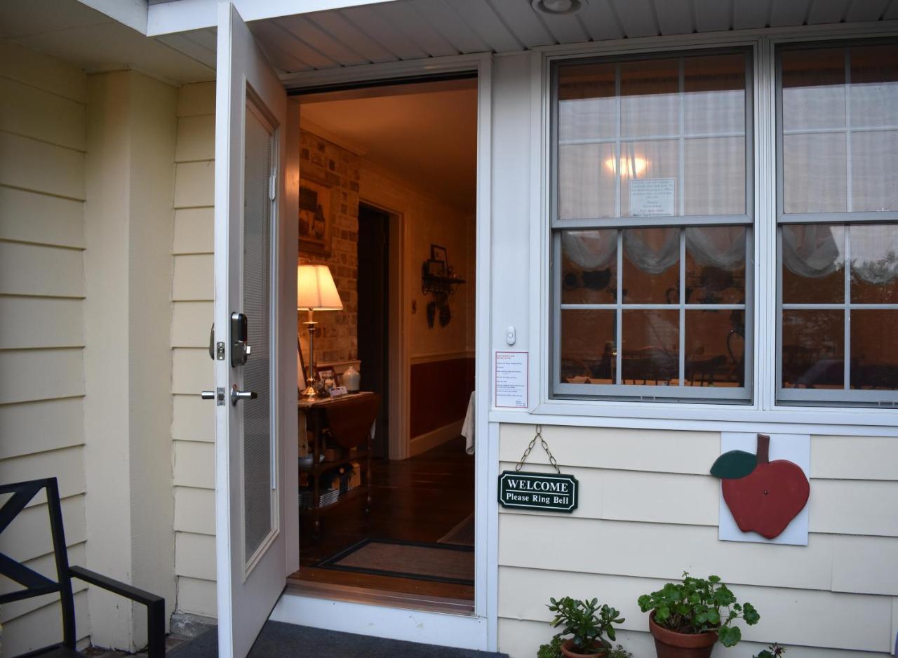 Apple Bin Inn Willow Street Bagian luar foto